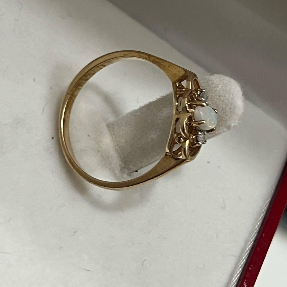 10kt Opal Heart Ring - image 4